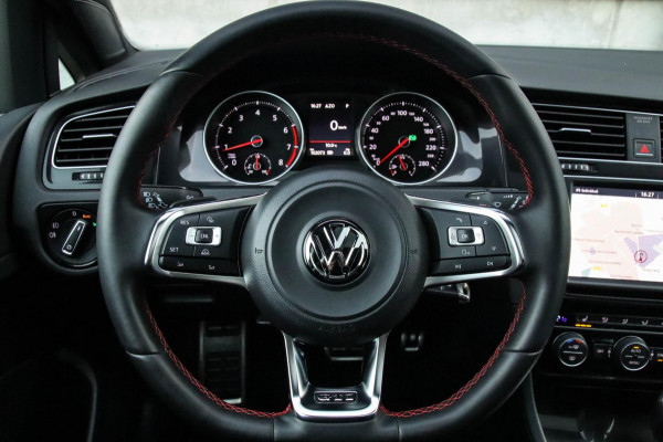Volkswagen Golf 2.0 TSI GTI Performance DSG automaat 300pk! 2e Eig|DLR|Panoramadak|LED|Bi-Xenon|Stoelverwarming|NAVI PRO|Camera|LM