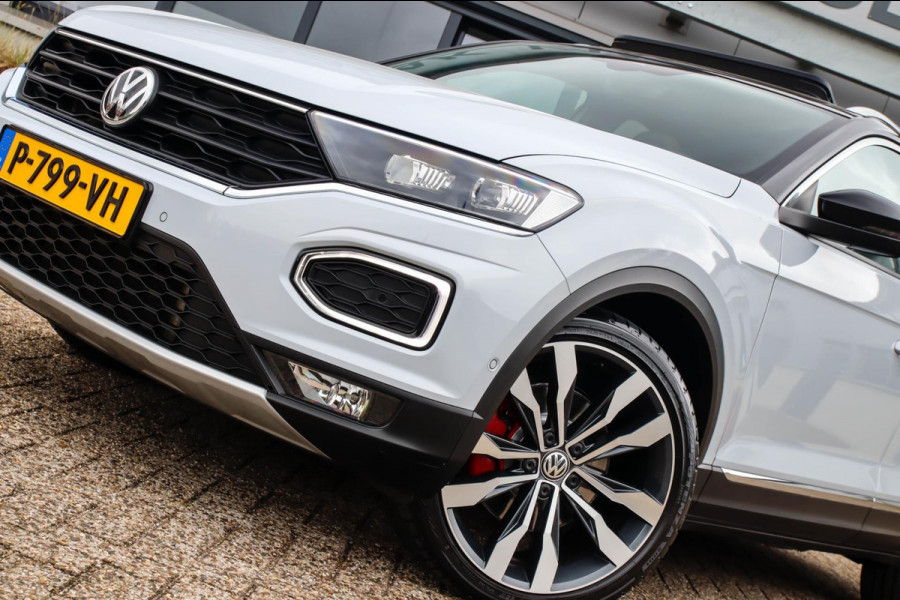 Volkswagen T-Roc 2.0TSI 4Motion Sport 190pk DSG 1e|DLR|Panoramadak|Virtual Cockpit|LED Plus|Sportstoelen|NAVI|CarPlay|Beats|19inch