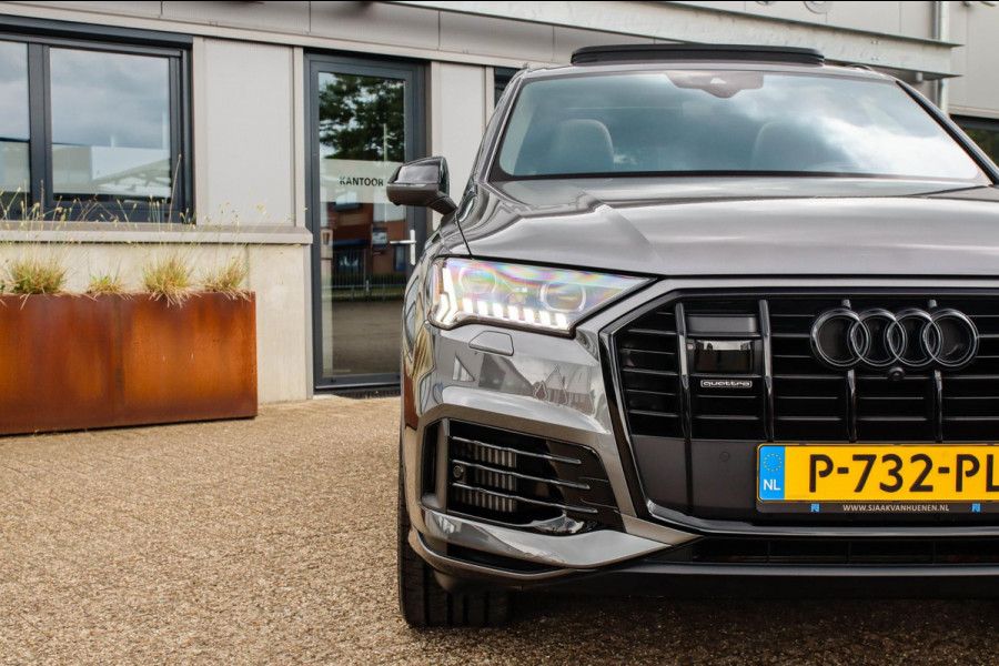 Audi Q7 55TFSI e Quattro Pro Line S S-Line 381pk Automaat! 1e Eig|DLR|Luchtvering|Panoramadak|Virtual|HD Matrix LED|Black|Trekhaak