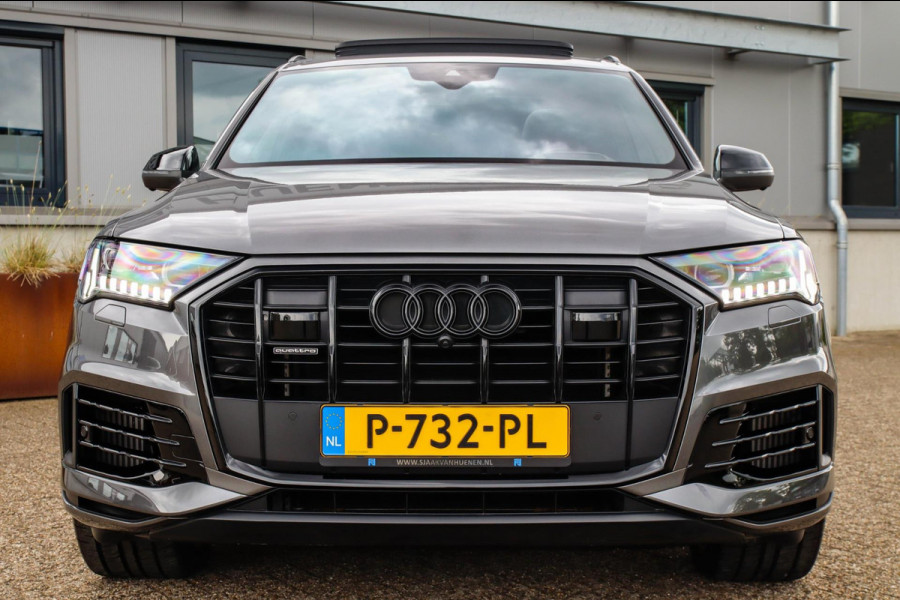 Audi Q7 55TFSI e Quattro Pro Line S S-Line 381pk Automaat! 1e Eig|DLR|Luchtvering|Panoramadak|Virtual|HD Matrix LED|Black|Trekhaak