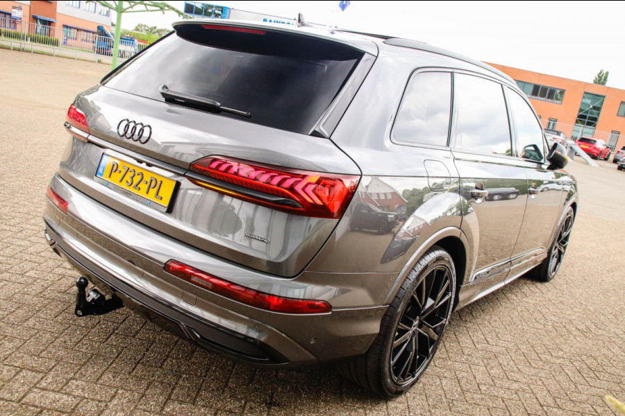 Audi Q7 55TFSI e Quattro Pro Line S S-Line 381pk Automaat! 1e Eig|DLR|Luchtvering|Panoramadak|Virtual|HD Matrix LED|Black|Trekhaak