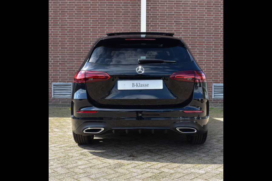 Mercedes-Benz B-Klasse 180 AMG Line | Achteruitrijcamera | Stoelverwarming | Night-Pakket | Keyless-Go | Panaroma-schuifdak |