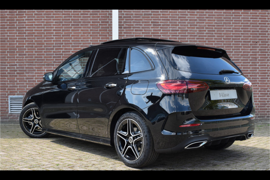 Mercedes-Benz B-Klasse 180 AMG Line | Achteruitrijcamera | Stoelverwarming | Night-Pakket | Keyless-Go | Panaroma-schuifdak |