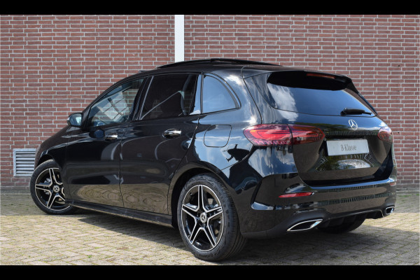 Mercedes-Benz B-Klasse 180 AMG Line | Achteruitrijcamera | Stoelverwarming | Night-Pakket | Keyless-Go | Panaroma-schuifdak |