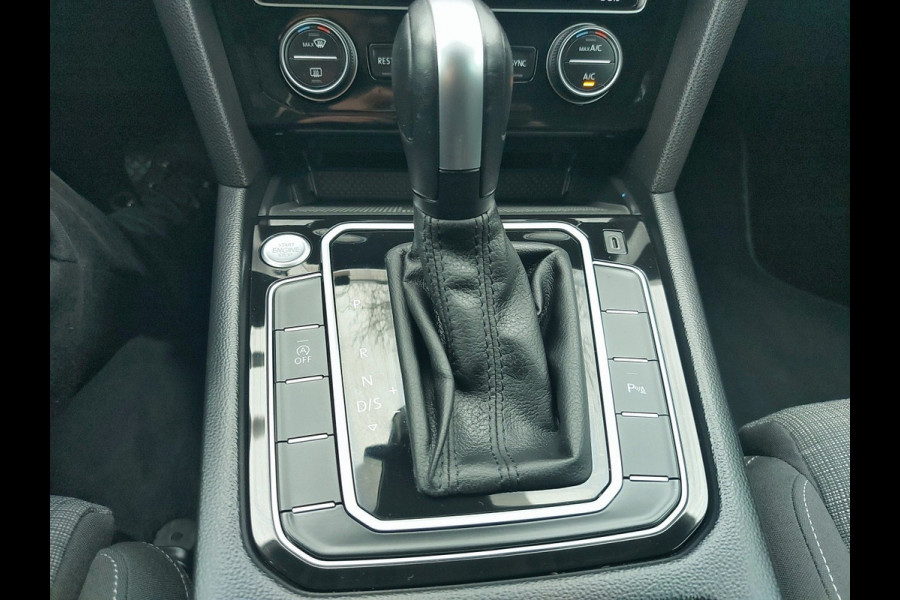 Volkswagen Passat Variant 1.5 TSI Comfort Business Automaat, airco,cruise,navigatie,trekhaak,parkeersensoren,