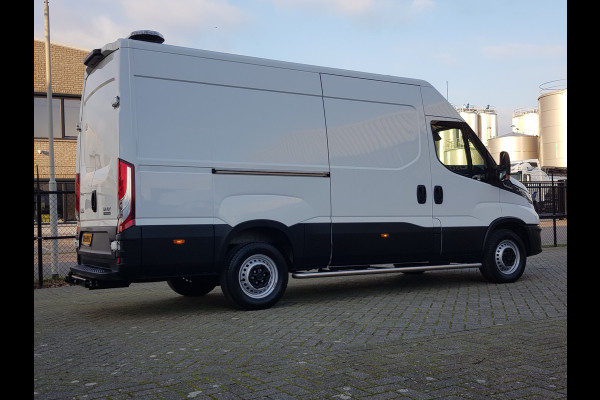 Iveco Daily 2.3 dci 157 pk automaat gesloten-bestel l2/h2 3500 kg trekvermogen !!!!