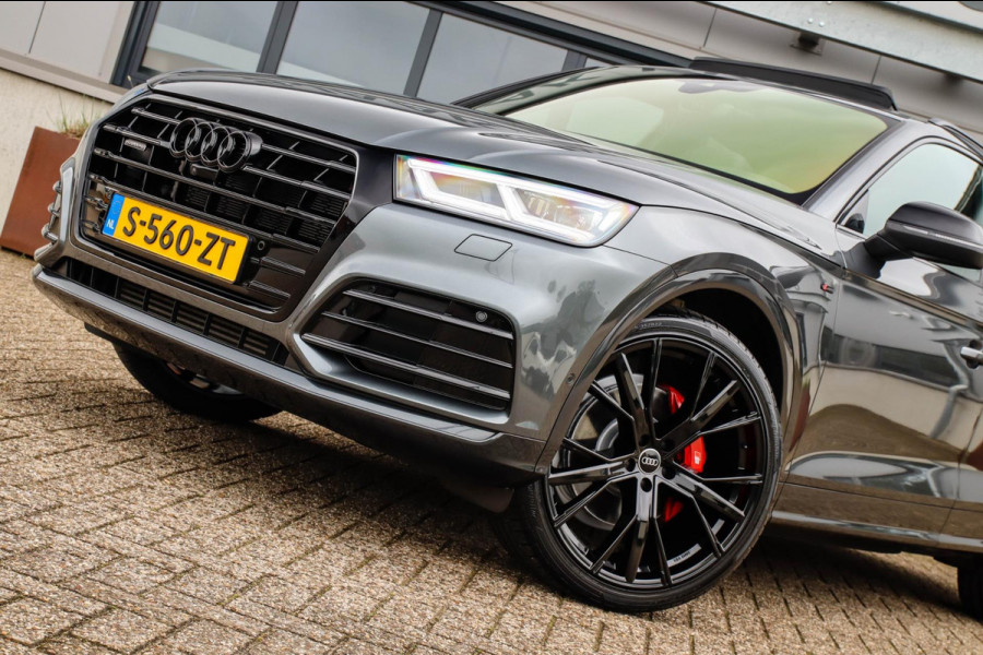 Audi Q5 55 TFSI e Quattro Competition Pro Line S S-Line 367pk Automaat Luchtvering|Panoramadak|Virtual Cockpit|S kuipstoelen|Black