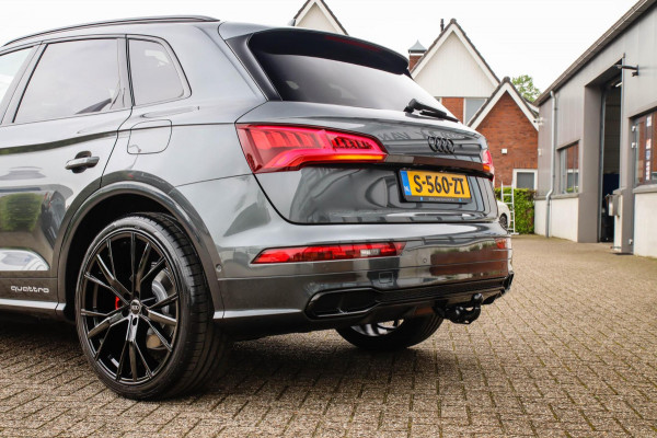 Audi Q5 55 TFSI e Quattro Competition Pro Line S S-Line 367pk Automaat Luchtvering|Panoramadak|Virtual Cockpit|S kuipstoelen|Black