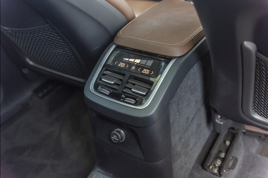 Volvo XC90 T8 INCL.BTW Aut. 7pers. Intellisafe Navigatie Parkeercamera 390pk