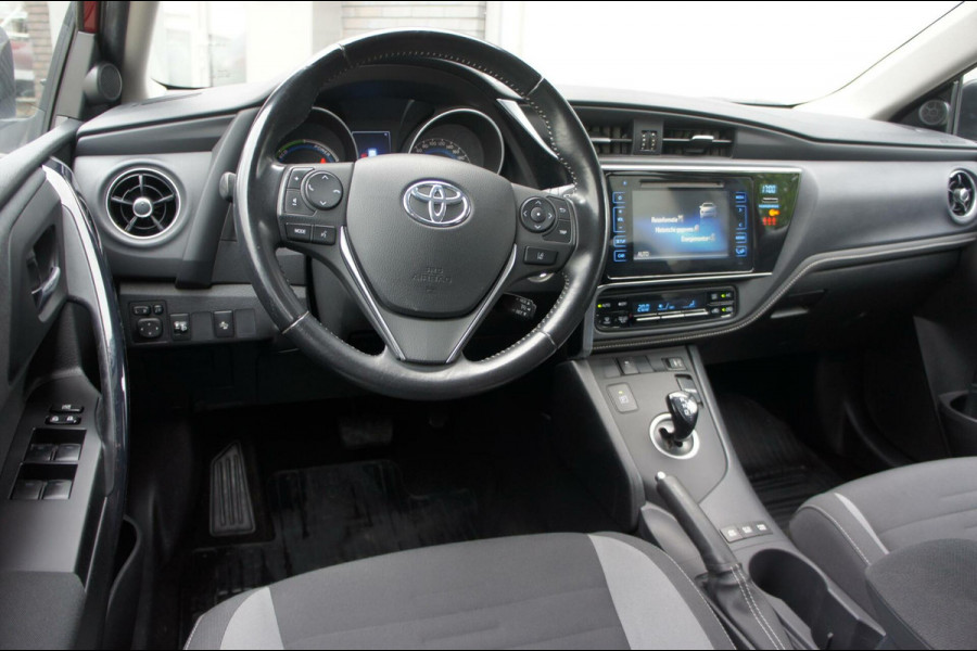 Toyota Auris Touring Sports 1.8 Hybrid Cruise|Clima|Navi|Panorama