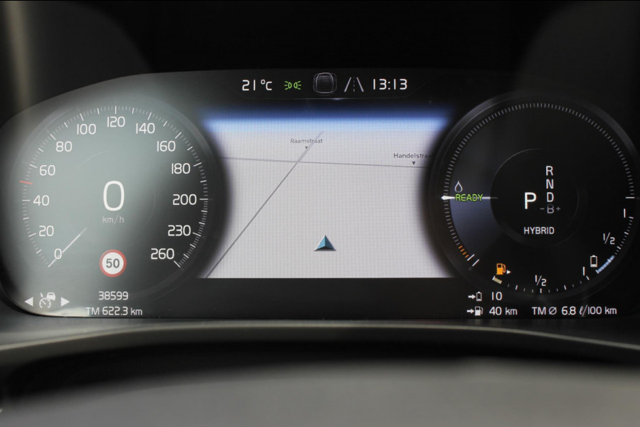 Volvo XC40 T5 262PK Automaat Recharge Inscription Adaptieve Cruise Control / Blis / 19" lichtmetalen velgen / Apple Carplay / Keyless Entry / Navigatie
