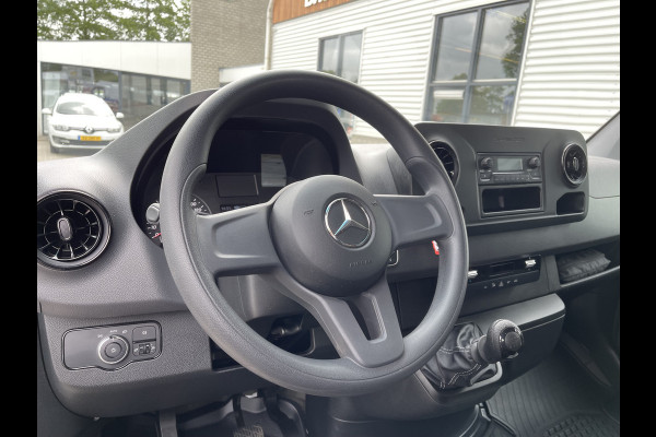 Mercedes-Benz Sprinter 317 1.9 CDI 170pk L3H2 RWD / luxe DC 5 persoons / rijklaar € 48.950 ex btw / trekhaak / climate control / achteruit rijcamera / 18 inch velgen met 4 seizoenen banden !