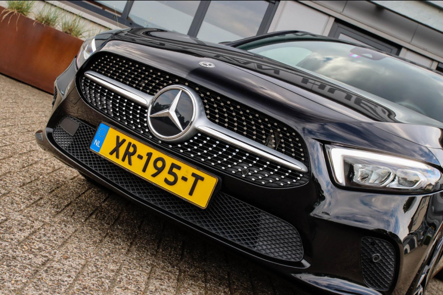 Mercedes-Benz A-Klasse 200 Launch Sport Edition AMG 7G Automaat 163pk Dealer|Widescreen|LED|Leder|NAVI|Lane|Carbon|18inch|Trekhaak