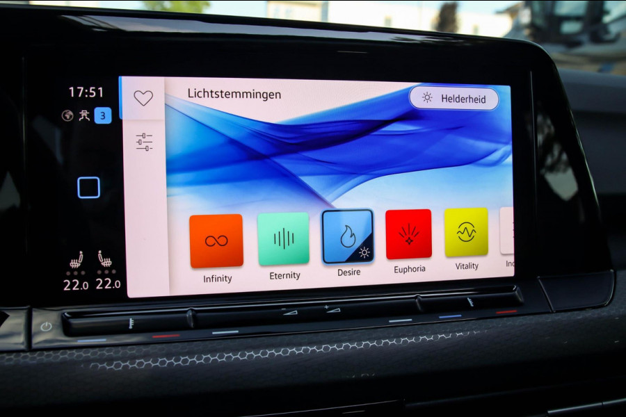 Volkswagen Golf 1.4 TSI PHEV GTE 245pk DSG 1e Eig|DLR|Panoramadak|Virtual Cockpit|IQ Light LED|Kuipstoelen|NAVI|CarPlay|ACC|18inch