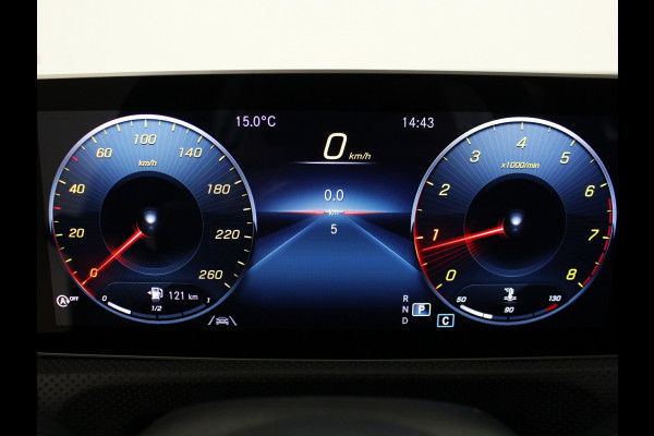 Mercedes-Benz A-Klasse 200 Business Solution AMG | Panoramadak, Digitale radio, Navigatie, Parkeerpakket, Spiegelpakket | Nu tijdelijk te financiëren tegen 3,90% rente (actie loopt t/m 15-5-2020)