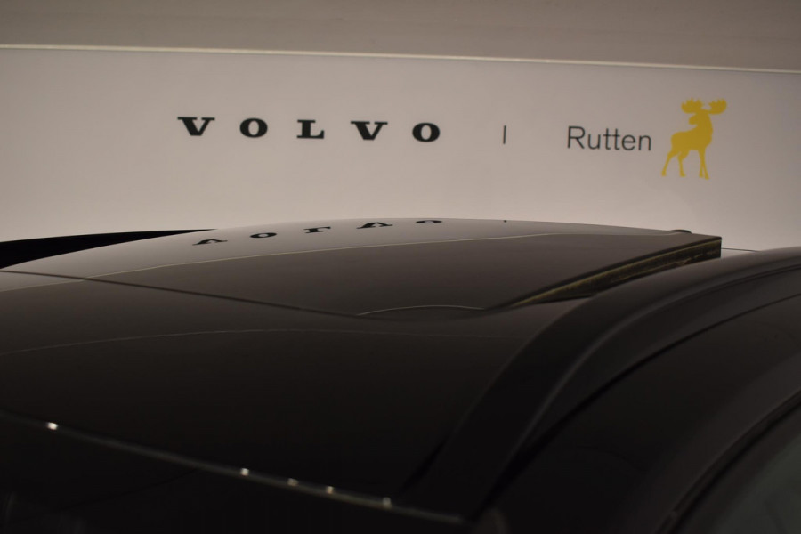 Volvo XC40 T4 211PK Automaat Recharge R-Design Expression / Lounge pack / Panoramadak / Intellisafe surround / Blis /Harman Kardon / 360 graden camera
