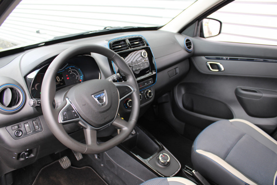 Dacia Spring Essential | Airco | 14" design velgen | Bluetooth | PDC
