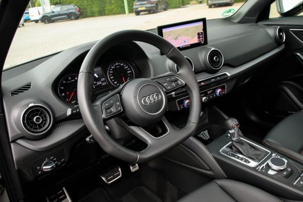 Audi Q2 1.4 TFSI CoD Sport Pro Line S S-line 150pk S-Tronic! 1e Eig|DLR|Panoramadak|LED Matrix|3D Knippers|Camera|B&O|Black|19inch