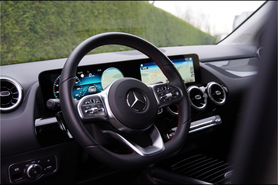 Mercedes-Benz B-Klasse B 250 4M AMG line Night | Widescreen Carplay Camera AR-navi