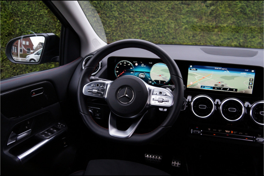 Mercedes-Benz B-Klasse B 250 4M AMG line Night | Widescreen Carplay Camera AR-navi