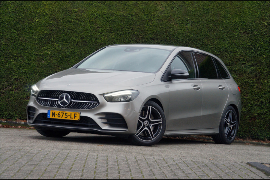 Mercedes-Benz B-Klasse B 250 4M AMG line Night | Widescreen Carplay Camera AR-navi