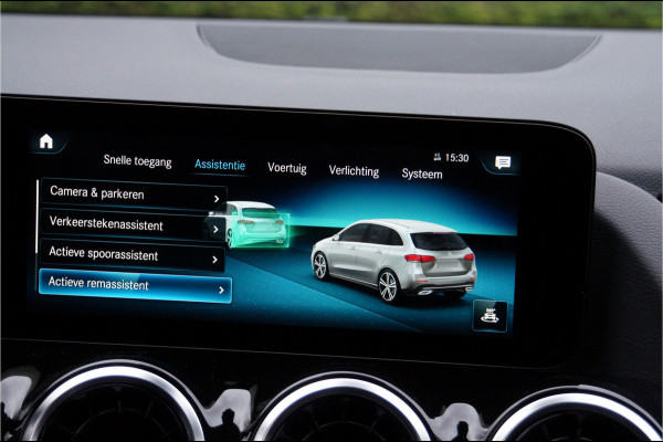 Mercedes-Benz B-Klasse B 250 4M AMG line Night | Widescreen Carplay Camera AR-navi