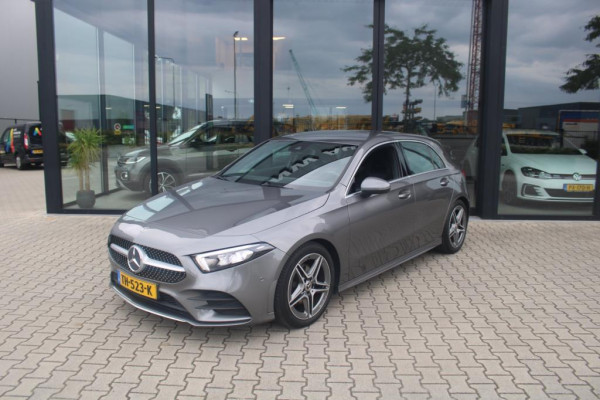 Mercedes-Benz A-Klasse 200 Launch Edition AMG-Pakket Wide Screen Camera NAP en Bovag garantie