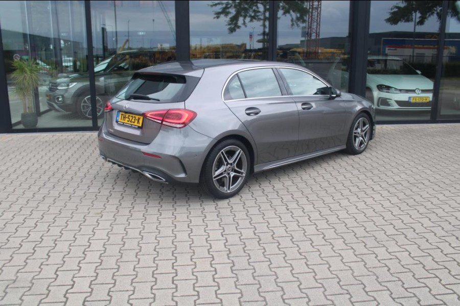 Mercedes-Benz A-Klasse 200 Launch Edition AMG-Pakket Wide Screen Camera NAP en Bovag garantie