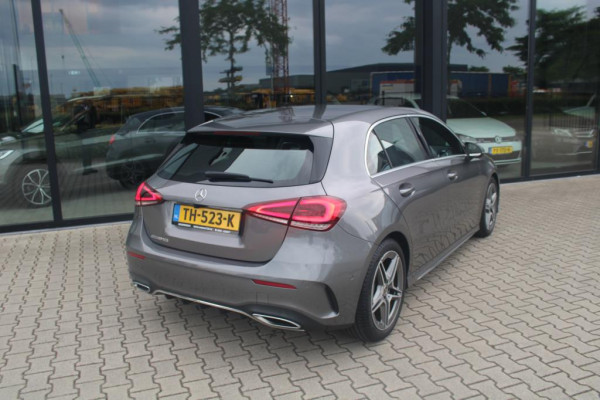 Mercedes-Benz A-Klasse 200 Launch Edition AMG-Pakket Wide Screen Camera NAP en Bovag garantie