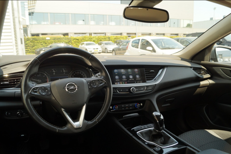 Opel Insignia Sports Tourer 1.6 CDTI Edition -ECC-PDC-NAVI-