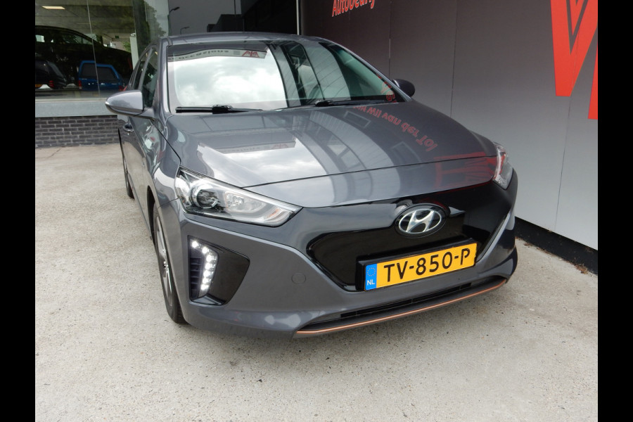 Hyundai IONIQ COMFORT EV | ADAPT. CRUISE | CLIMA | NAVIGATIE | CAMERA | 1e EIG | ALL-IN!!