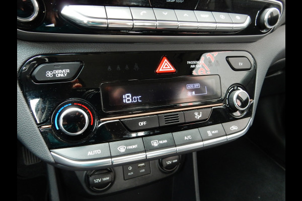 Hyundai IONIQ COMFORT EV | ADAPT. CRUISE | CLIMA | NAVIGATIE | CAMERA | 1e EIG | ALL-IN!!