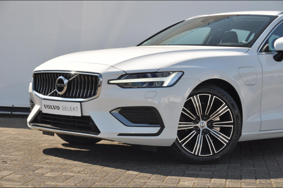 Volvo V60 T6 340PK Automaat Recharge AWD Inscription / Adaptieve cruise/ BLIS/ Adaptieve koplampen/ Elektrische stoel/ Parkeersensoren met camera/ Elektrische achterklep/ Apple CarPlay/ On call