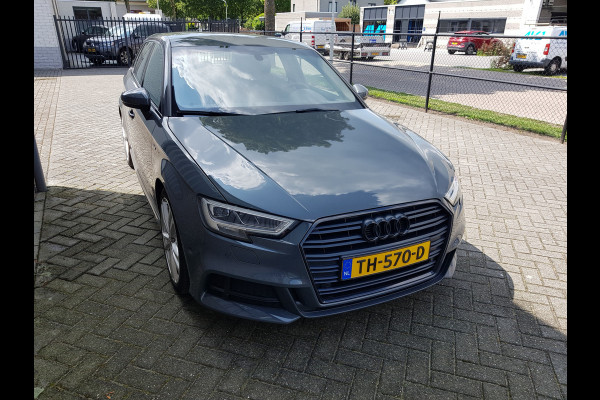 Audi A3 Sportback 1.5TFSI 150 pk automaat ultra Sport S Line Edition 1e eigenaar !!!