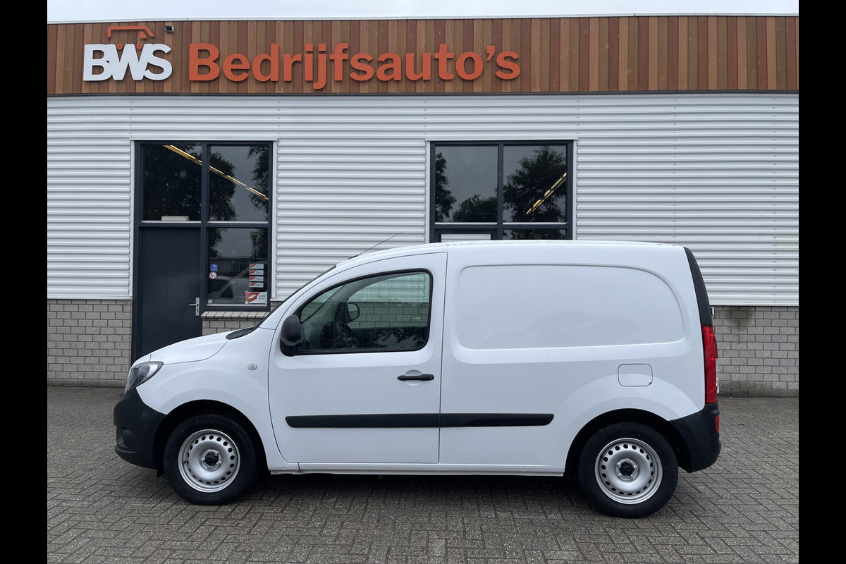 Mercedes-Benz Citan 108 CDI BlueEFFICIENCY / rijklaar € 7.950 ex btw / lease vanaf € 218 / airco / armsteun / schuifdeur / achterdeuren met ramen / euro 6 diesel !