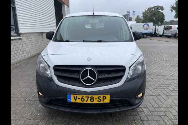 Mercedes-Benz Citan 108 CDI BlueEFFICIENCY / rijklaar € 8.950 ex btw / lease vanaf € 218 / airco / armsteun / schuifdeur / achterdeuren met ramen / euro 6 diesel !