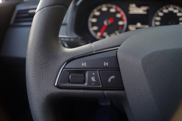 Seat Ibiza 1.0 MPI Reference -NAVI-DAB-CARPLAY-13dkm-