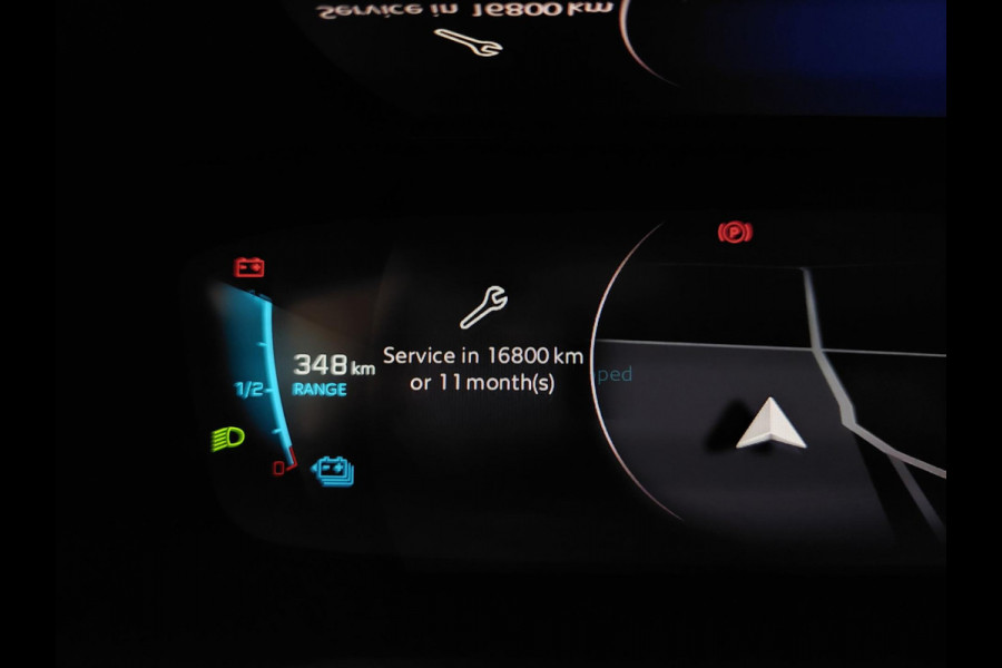 Peugeot e-208 EV Allure Pack 50 kWh | €2000 SUBSIDIE / GARANTIE / P.SENSOR+CAMERA / CARPLAY / LANE-ASSIST / 3D DIGITAL COCKPIT !