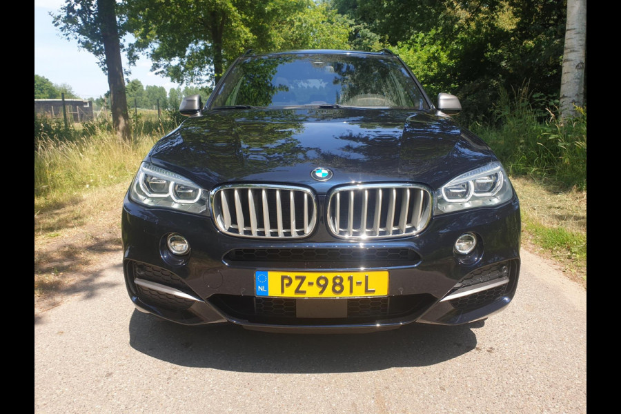 BMW X5 M50d / panoramadak / head up / VOL OPTIES