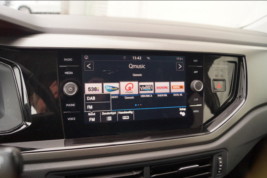 Volkswagen Polo 1.0 TSI Comfortline Executive -NAVI-ACC-DAB-CARPLAY-