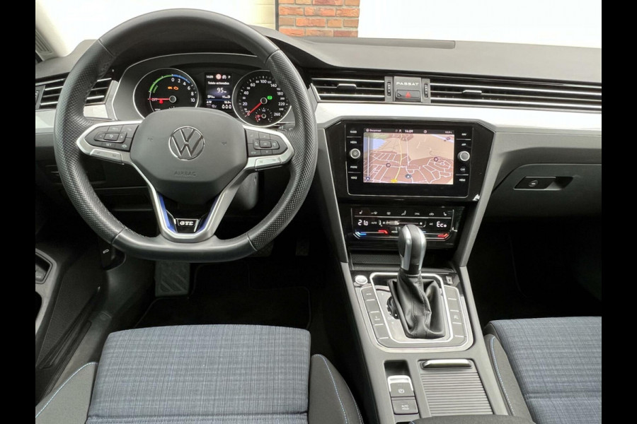 Volkswagen Passat Variant 1.4 TSI PHEV GTE Business Navi Clima LED 360 Camera PDC