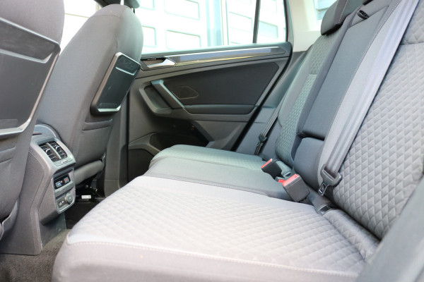 Volkswagen Tiguan 1.4 TSI Comfortline Business Panodak Virtual cockpit Navi Pdc Led Ecc Bj:2018