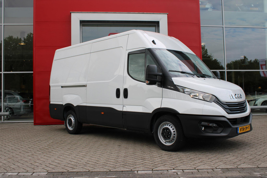 Iveco Daily 35S14V 2.3 138PK 352L H3 | ACHTERUITRIJ CAMERA | CRUISE CONTROL | AIRCO | TREKHAAK | NAVIGATIE | APPLE CARPLAY/ANDROID AUTO | COMFORT STOEL | DAB+ RADIO |