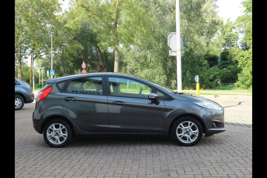 Ford Fiesta 1.0 Style Ultimate 80pk 5 deurs Airco/Navigatie/PDC/LMV