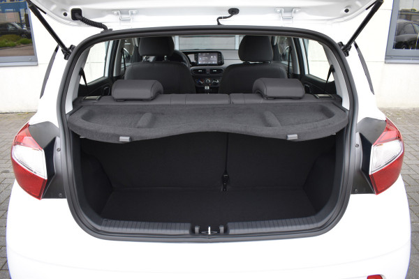 Hyundai i10 1.0 Comfort 5-zits VAN €20.495,-  VOOR €18.850