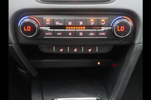 Kia ProCeed 1.5 T-GDi GT-Line Automaat - Demo - LED Koplampen - Navigatie - Adaptief Cruise Control - Dodehoek Sensor - Fabrieksgarantie Tot 2029 - Demo