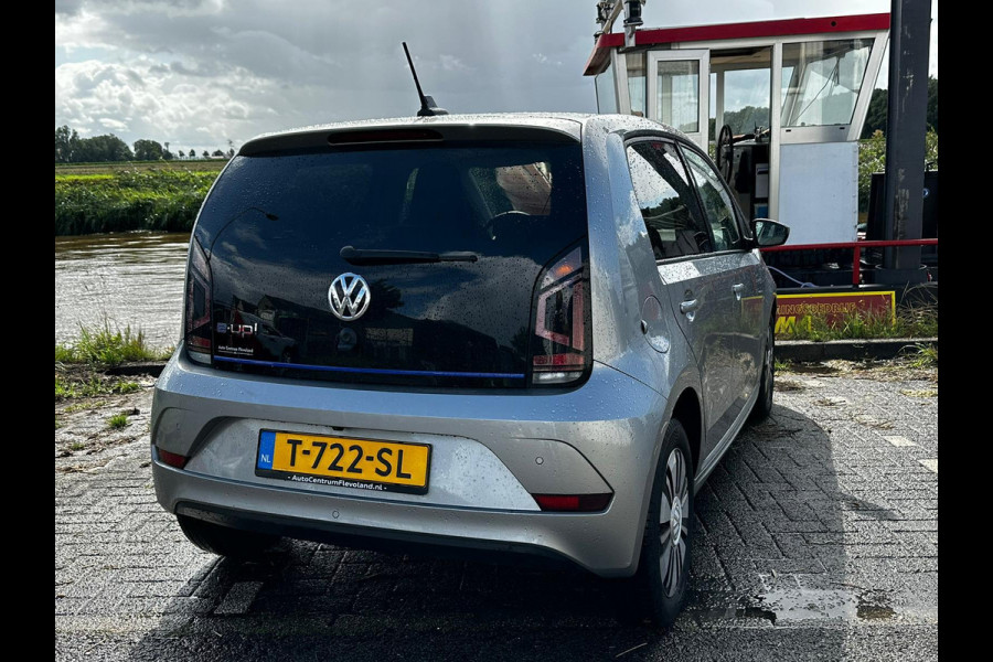 Volkswagen e-Up! E-up! € 2000,- subsidie terug te krijgen bij aanschaf van deze auto