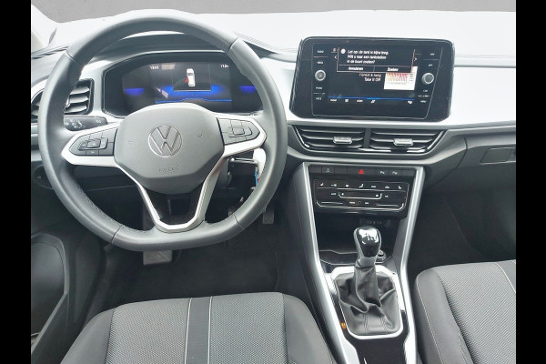 Volkswagen T-Roc 1.0 TSI Life, airco,stoelverwarming,navigatie,parkeersensoren,virtueel dahbord,