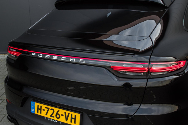 Porsche Cayenne Coupé 3.0 E-Hybrid | Pano| Luchtv. | Trekhaak | Memory | Sport Chrono