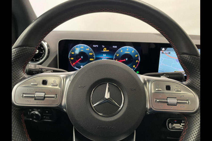 Mercedes-Benz B-Klasse 180 / Aut / AMG / Pano / Virtual / Stoelverwarming